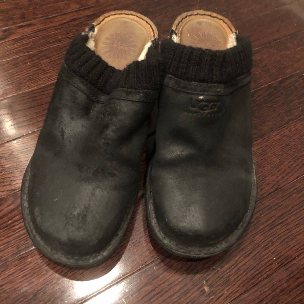 Ugg mules